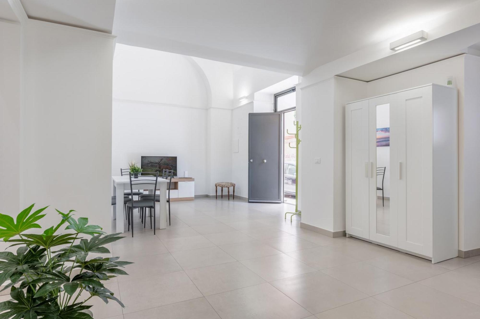Parco Falcone Borsellino Modern Aeroporto di Catania Fontana Rossa